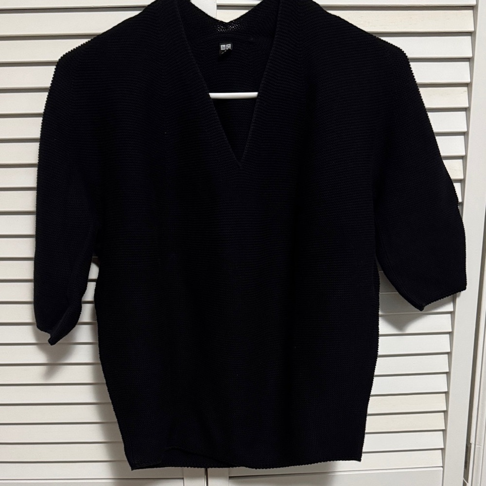 Uniqlo 3D Knit Cotton Sweater Short Sleeve Black